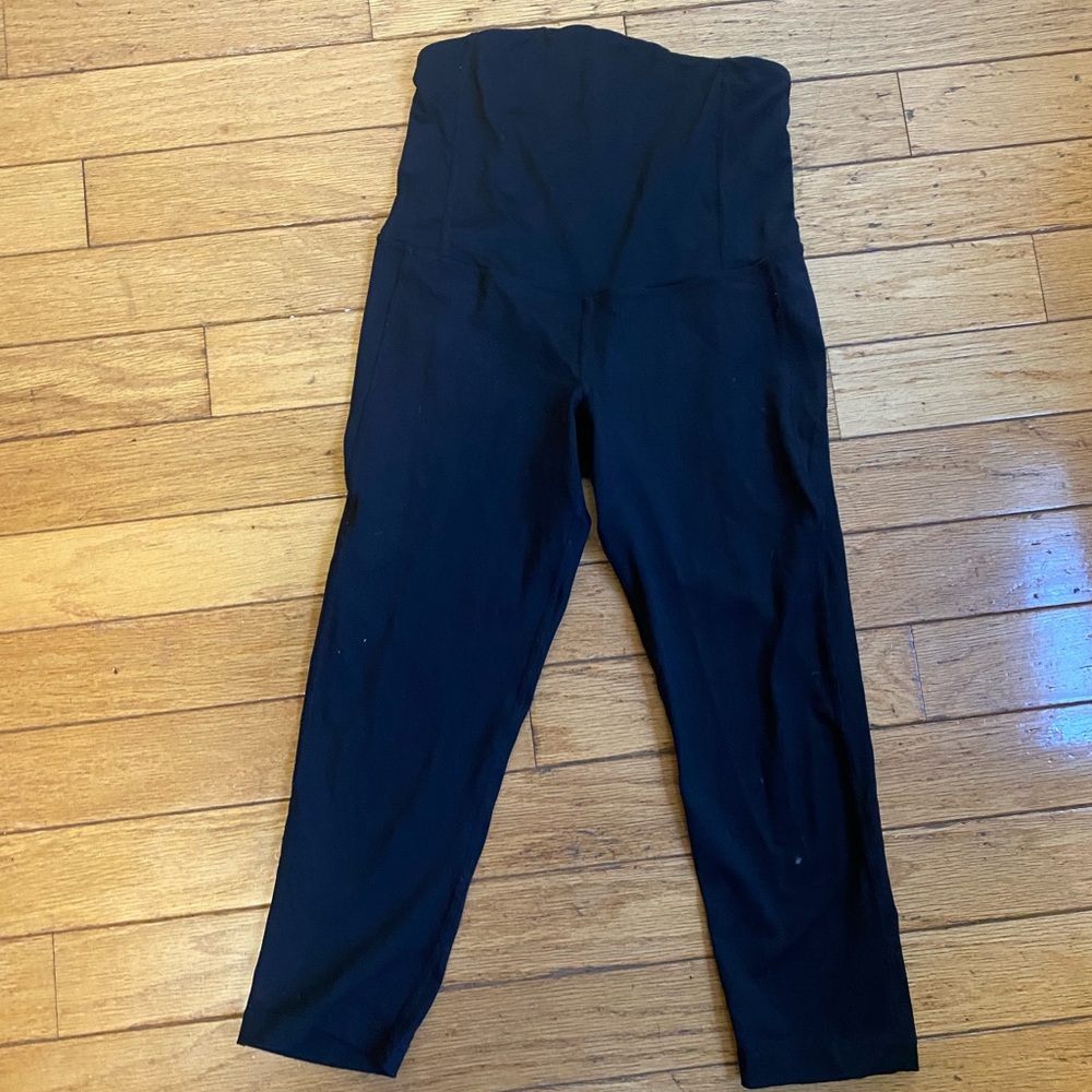 Isabel maternity black leggings. Size small
